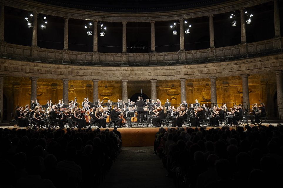 Kirill Petrenko dirige la Quinta sinfona de Bruckner con la Gustav Mahler Jugendorhester en el Festival de Granada