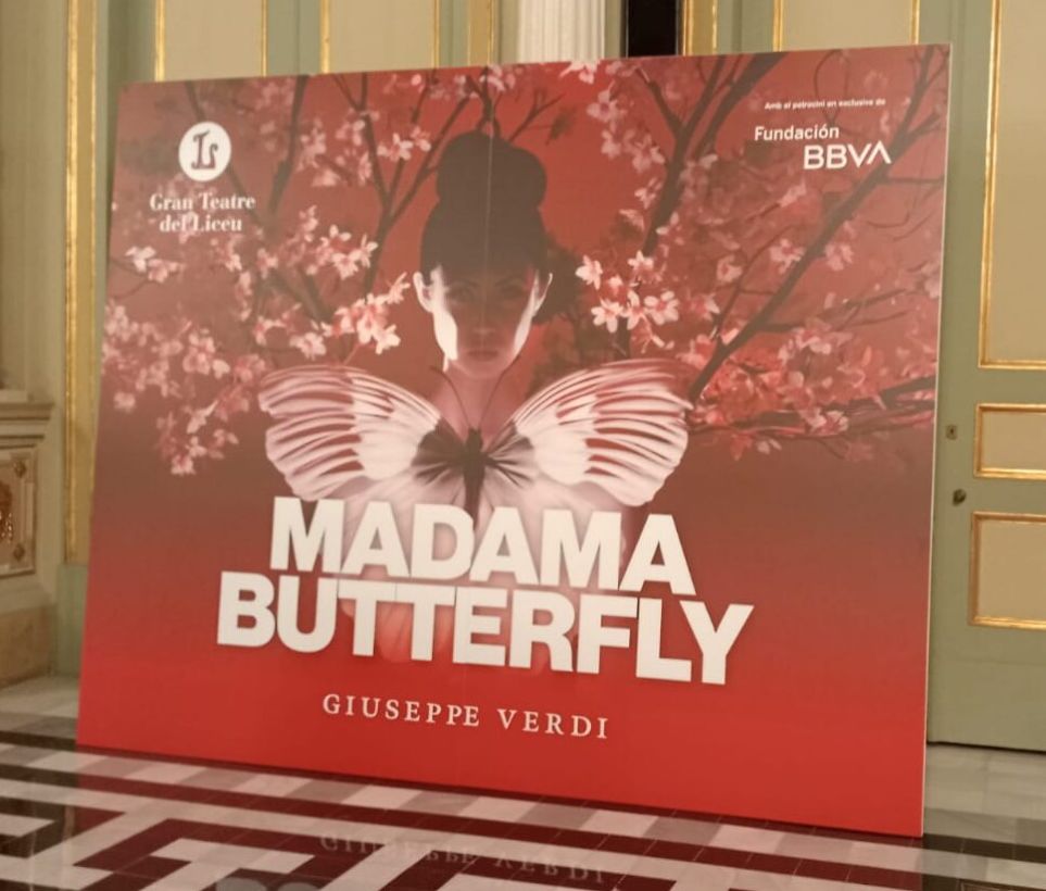 El error del Teatro del Liceu con un cartel de Madama Butterfly